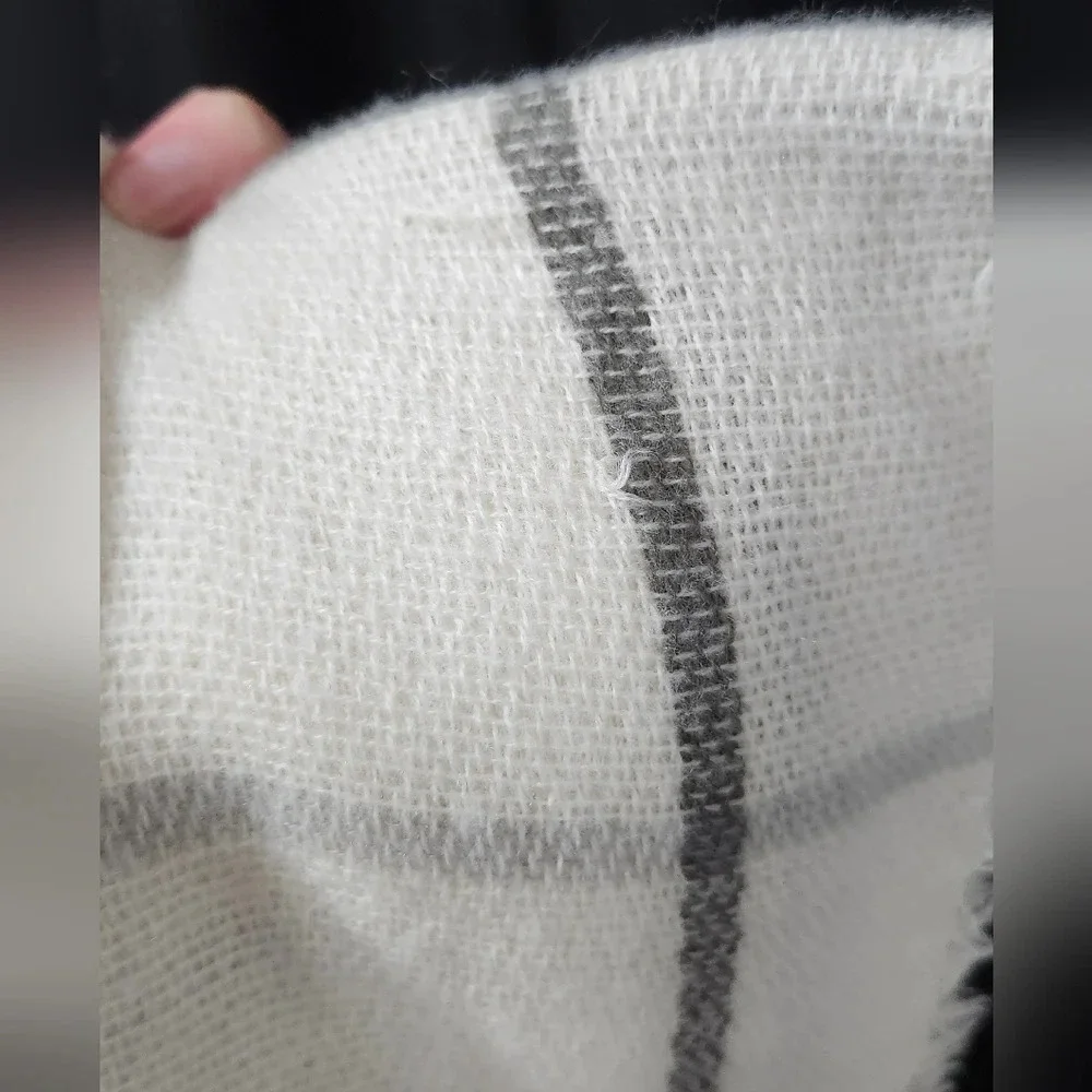 Ivory Gray Quiet Luxury Minimalist Knit Blanket Scarf Wrap‎ Plaid Raw Edge